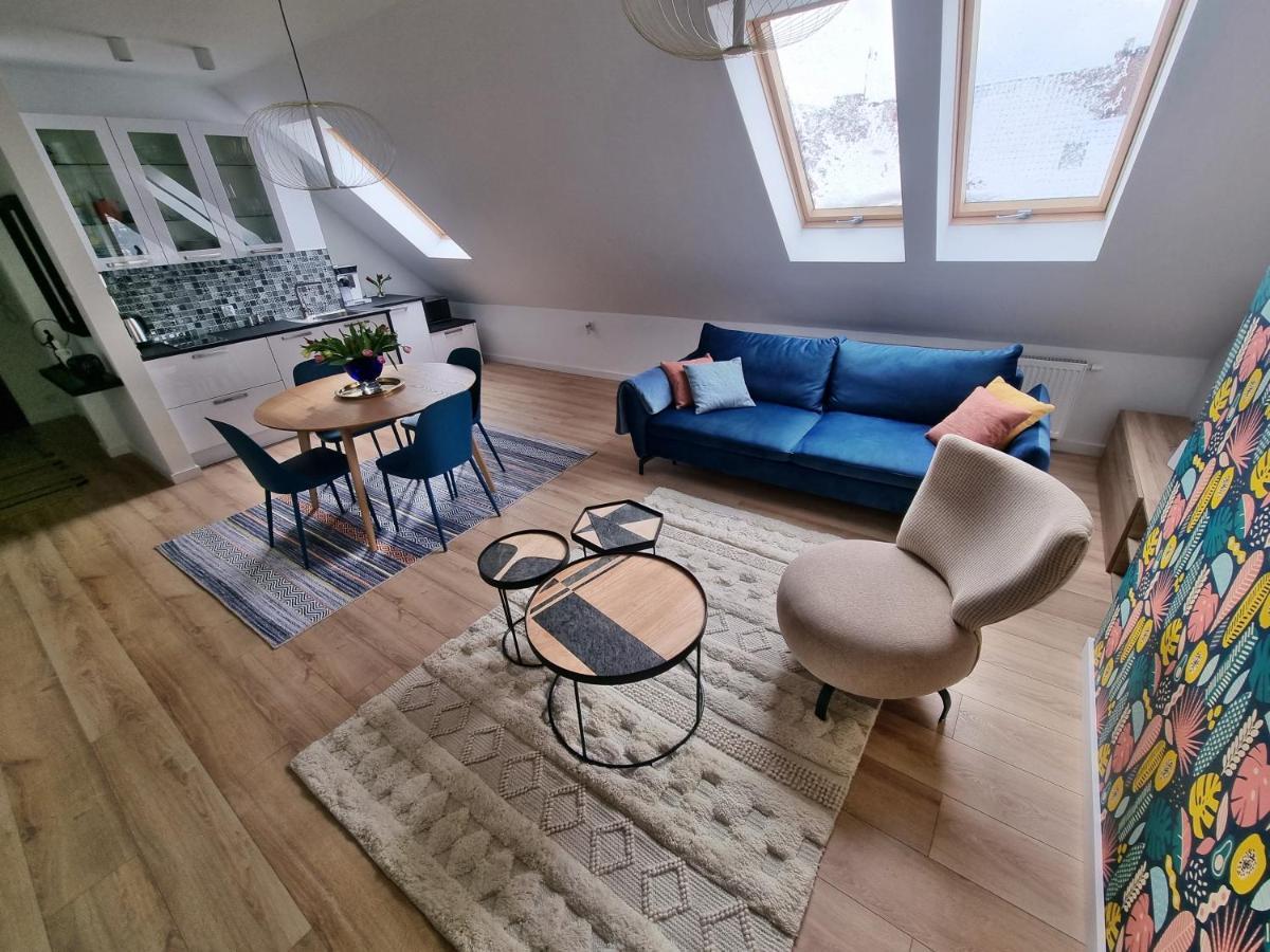 Uroczy Penthouse Lägenhet Szklarska Poręba Exteriör bild