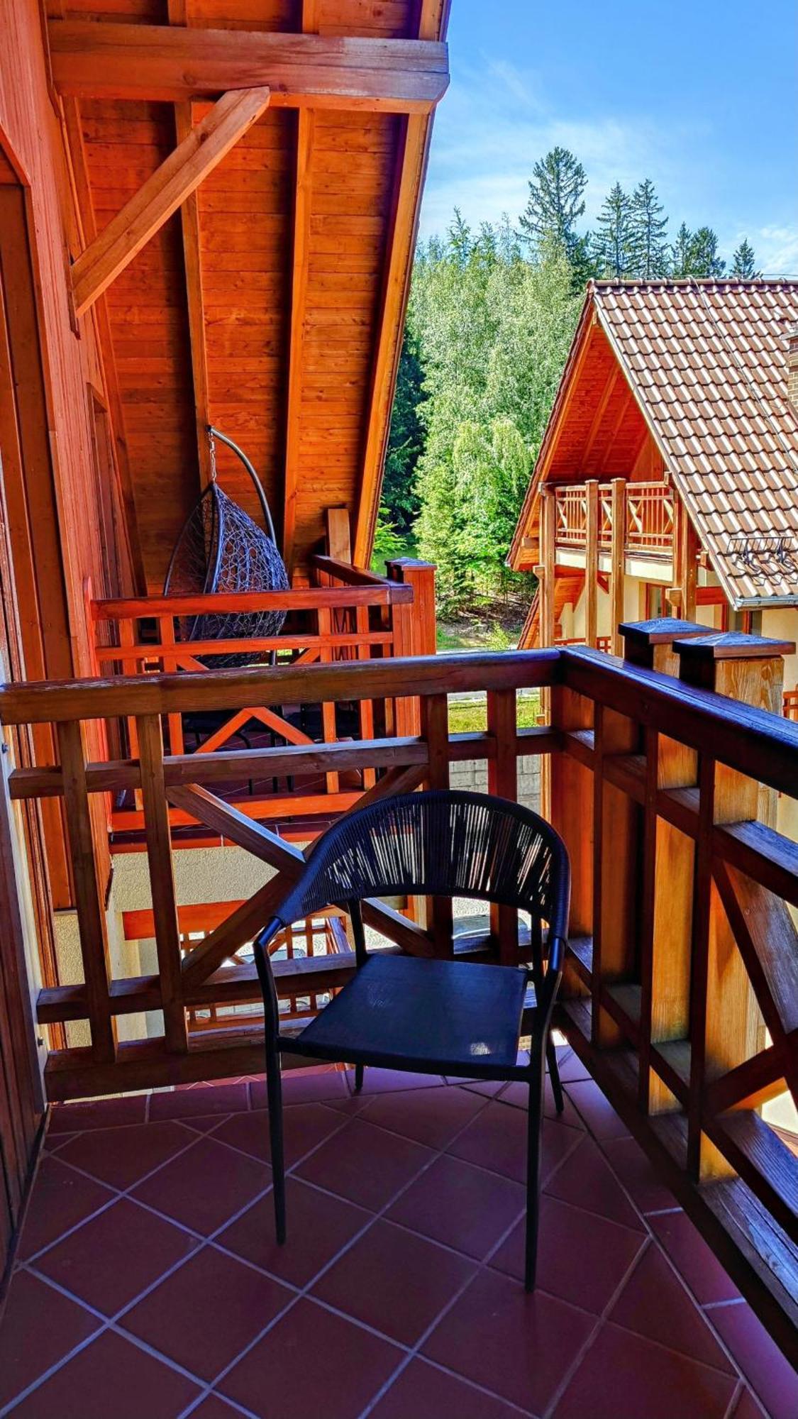 Uroczy Penthouse Lägenhet Szklarska Poręba Exteriör bild