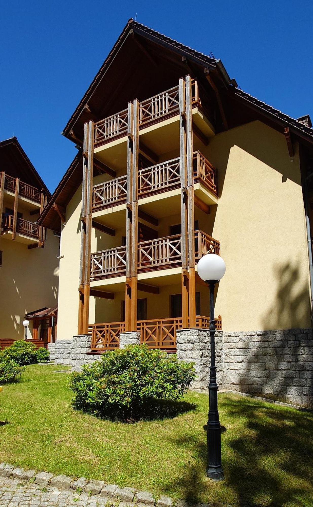 Uroczy Penthouse Lägenhet Szklarska Poręba Exteriör bild